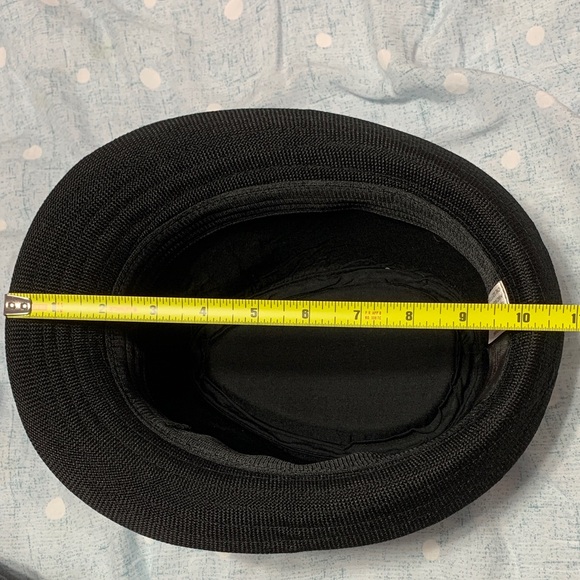 VTG 2b bebe Black Fedora Hat with Cream Band - Picture 7 of 10